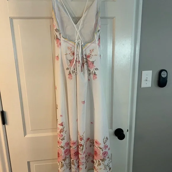 Red Dress Boutique Floral Midi Dress - White and Pink - NWT - Picture 5 of 5